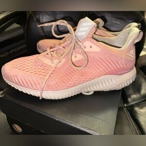 Women’s Adidas AlphaBounce Sneakers, Size 9.5